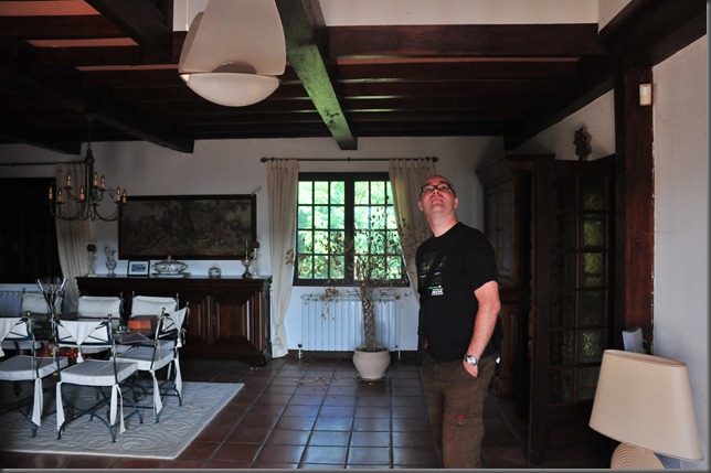 chateau-ish house 065